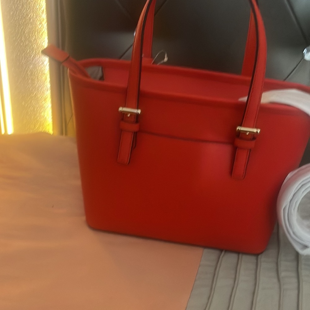 Michael Kors Jet Set Travel XS TZ Tote Bag free key chain - Picture 3 of 11